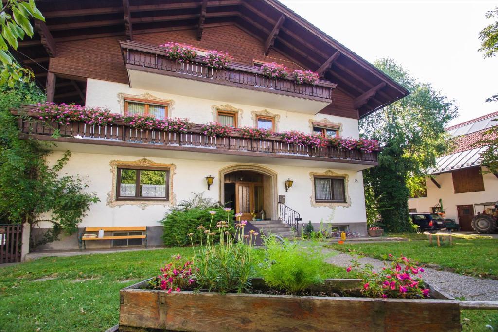 Fruehstueckspension Helmhof Salzburg Zewnętrze zdjęcie